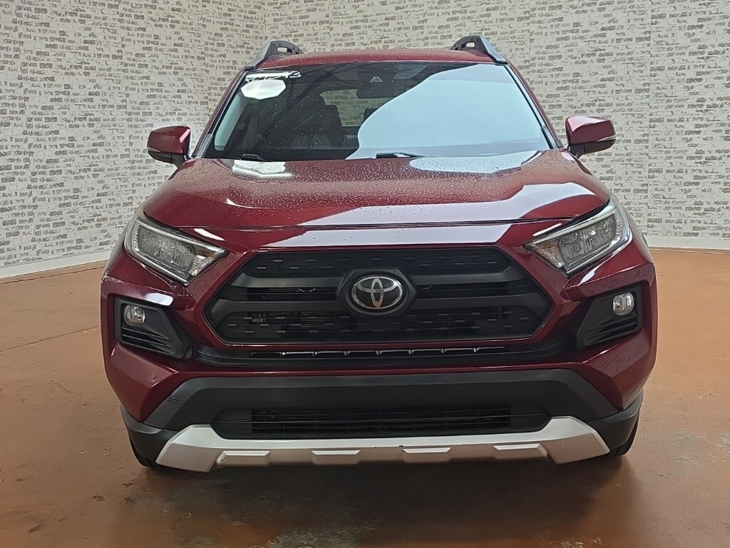 2019 Toyota RAV4 Adventure photo 2
