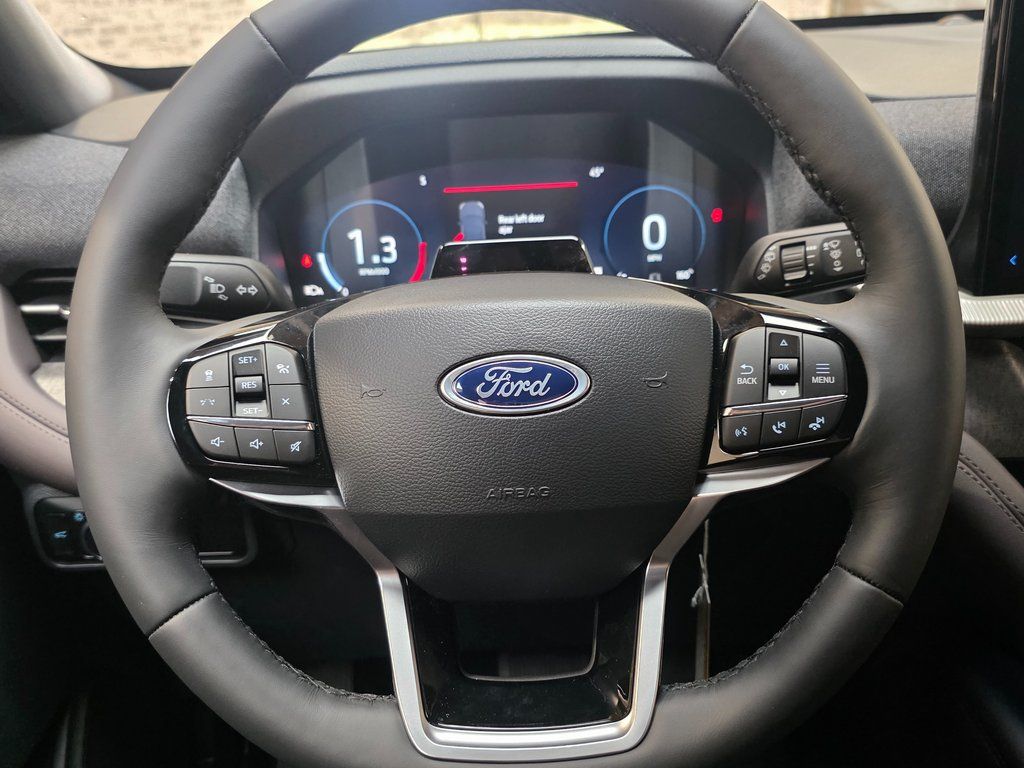 2026 Ford Explorer Platinum - Photo 24