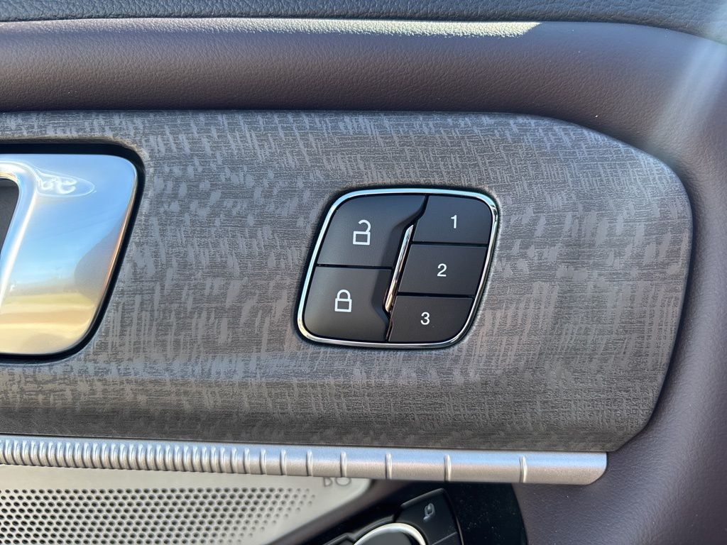 2026 Ford Explorer Platinum - Photo 19