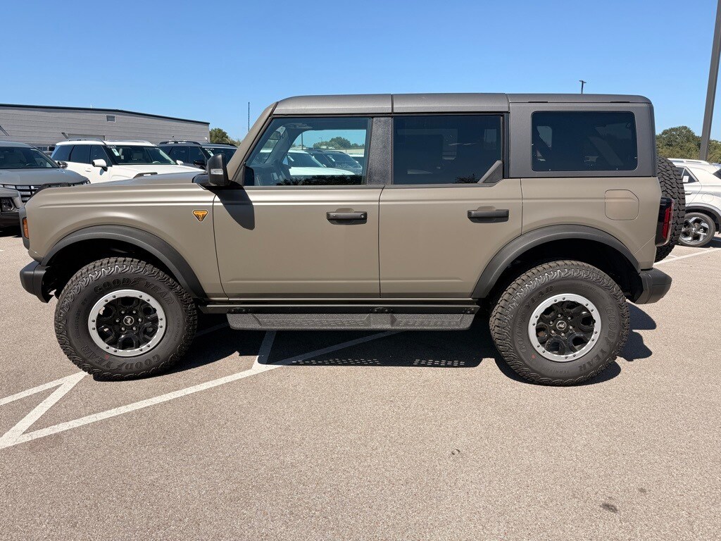 2025 Ford Bronco Badlands photo 4