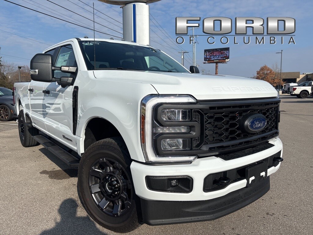 2025 Ford F-250 Super Duty XL's photo