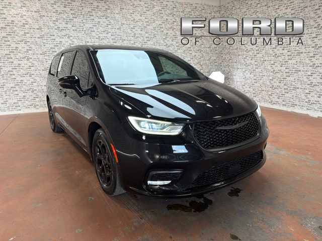 2023 Chrysler Pacifica Hybrid Limited Hybrid's photo