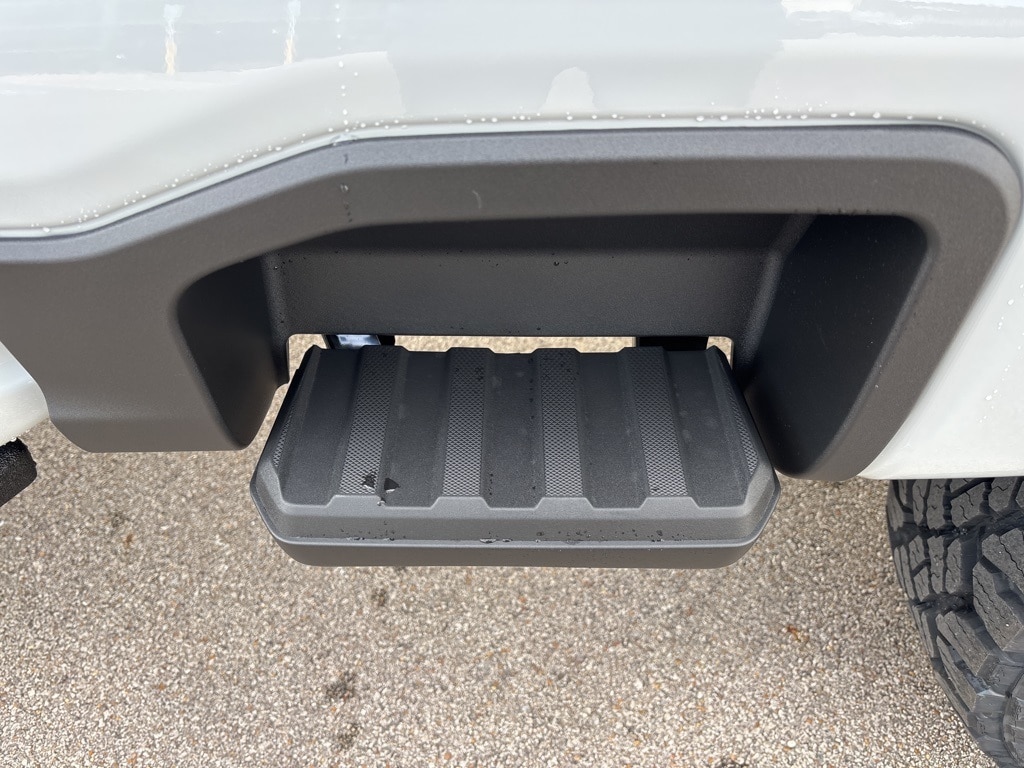 2026 Ford F-250 photo 4