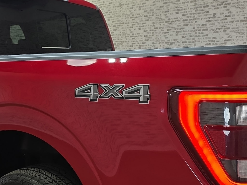 2022 Ford F-150 Platinum photo 3