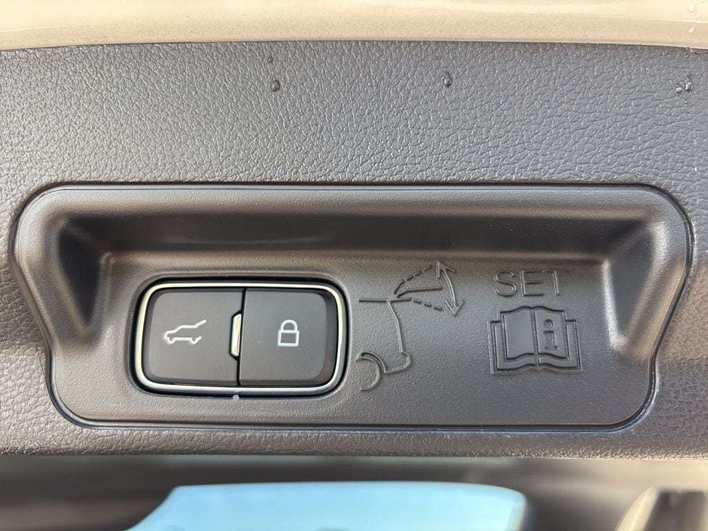 2026 Ford Explorer Platinum - Photo 11