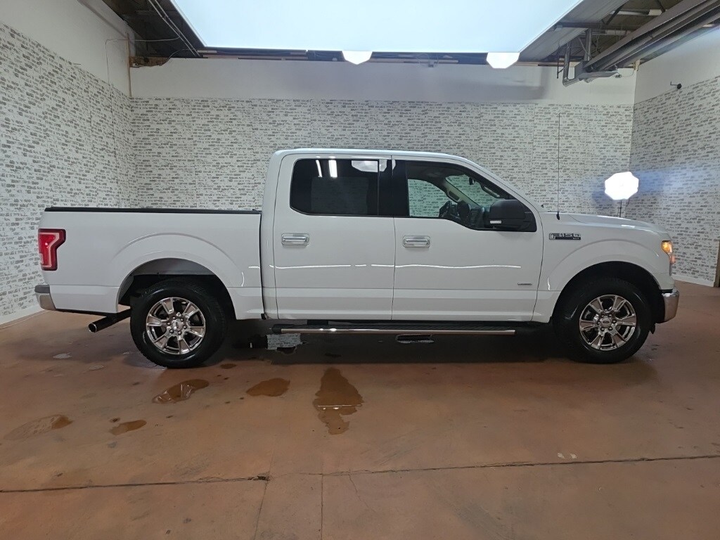 2015 Ford F-150 XLT photo 3
