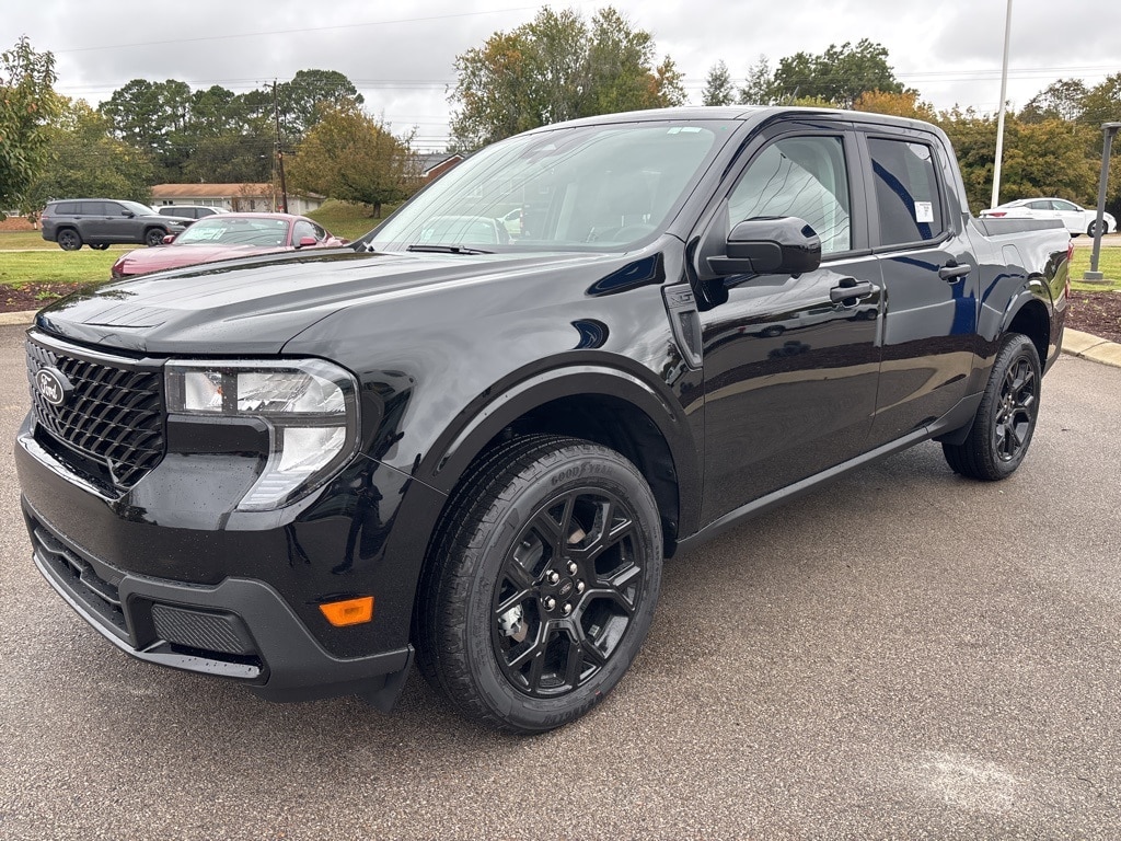 New 2025 Ford Maverick XLT Truck