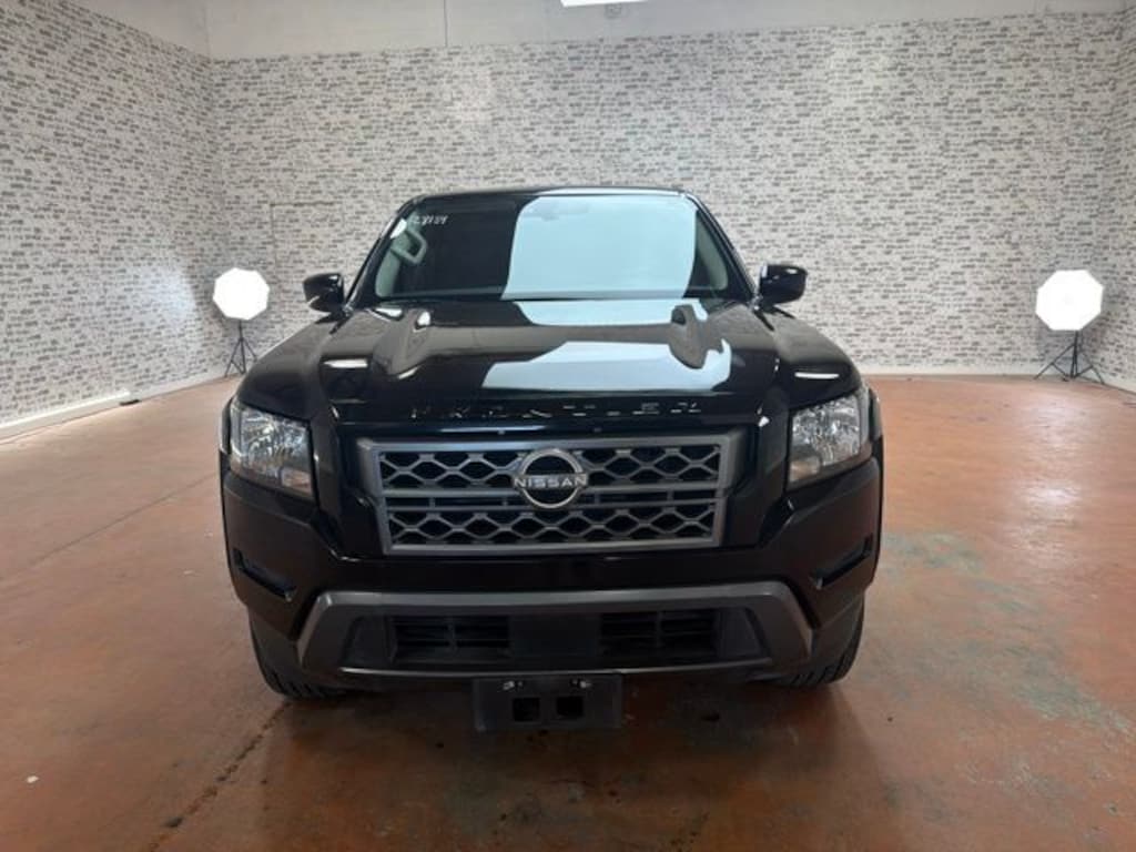 Used 2022 Nissan Frontier SV Truck