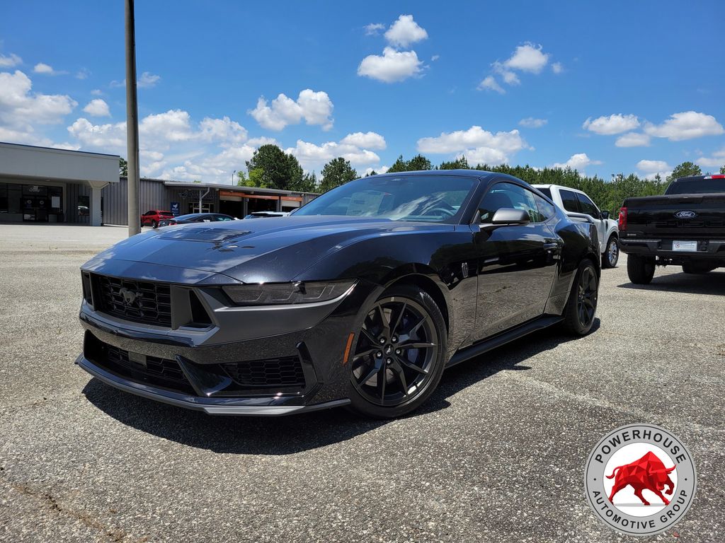 2026 Ford Mustang Dark Horse's photo