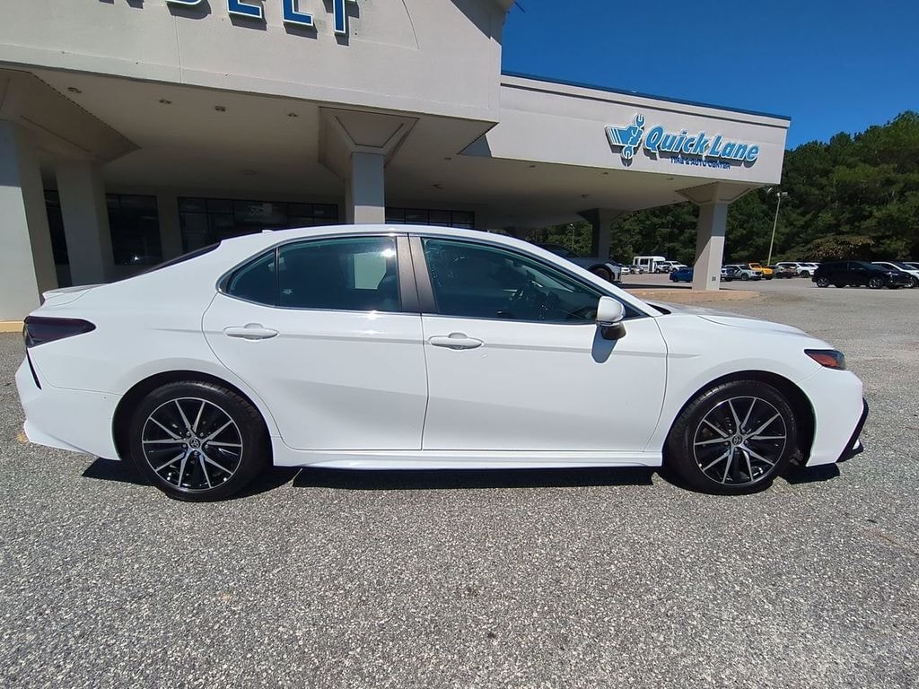 Used 2023 Toyota Camry SE Sedan