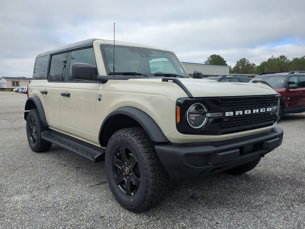 New 2025 Ford Bronco Big Bend SUV