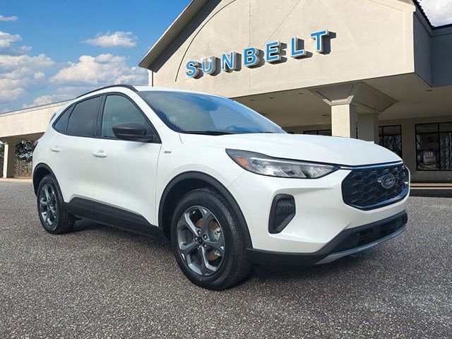 2025 Ford Escape ST-Line's photo
