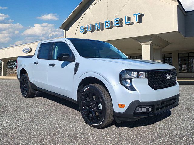 2025 Ford Maverick XLT's photo
