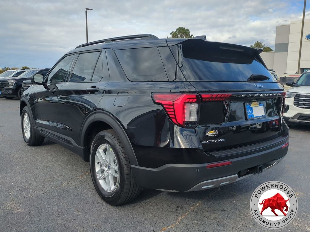 2026 Ford Explorer Active - Photo 6