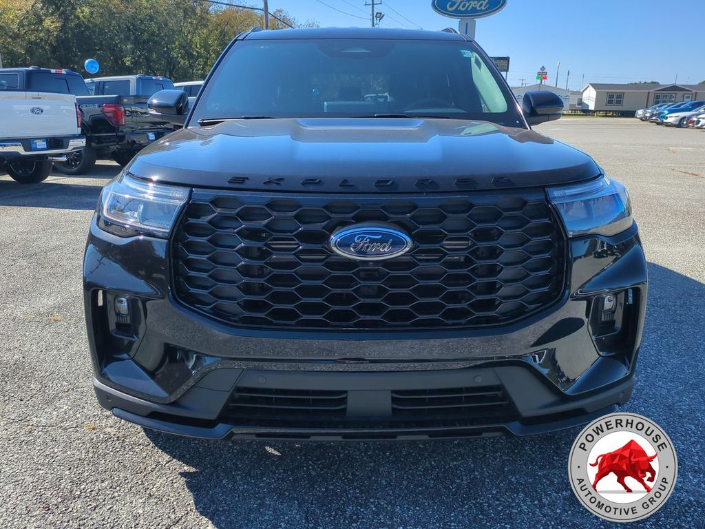 2026 Ford Explorer ST-Line - Photo 10