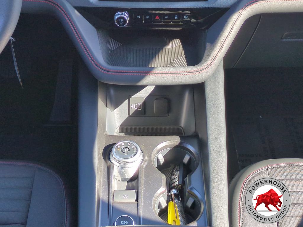 2026 Ford Explorer ST-Line - Photo 22