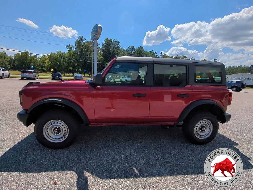 2025 Ford Bronco 4-Door Base - Photo 9