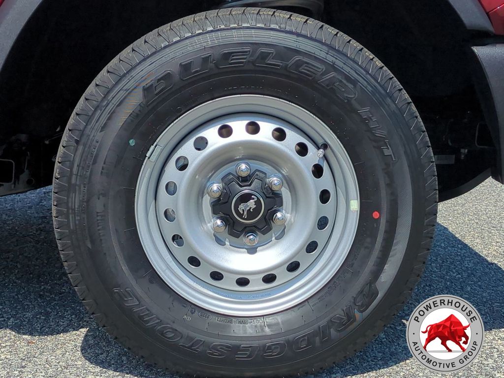 2025 Ford Bronco 4-Door Base - Photo 14