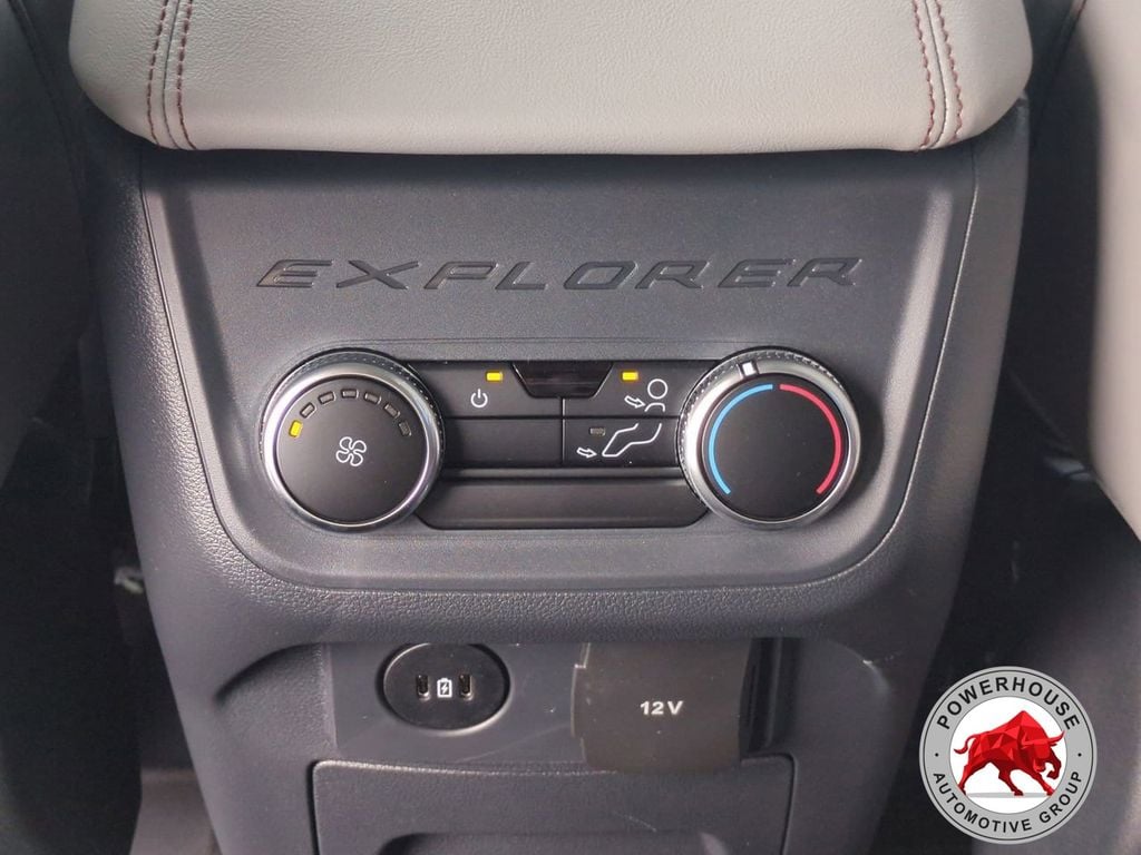 2026 Ford Explorer Active - Photo 17