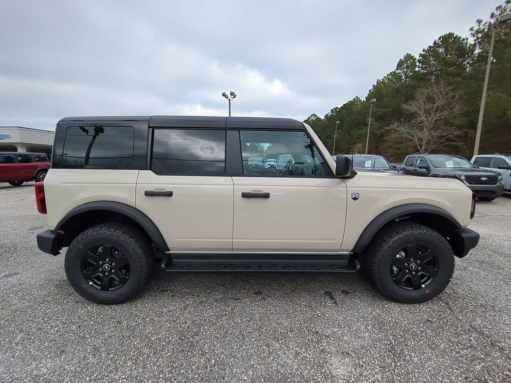 New 2025 Ford Bronco Big Bend SUV