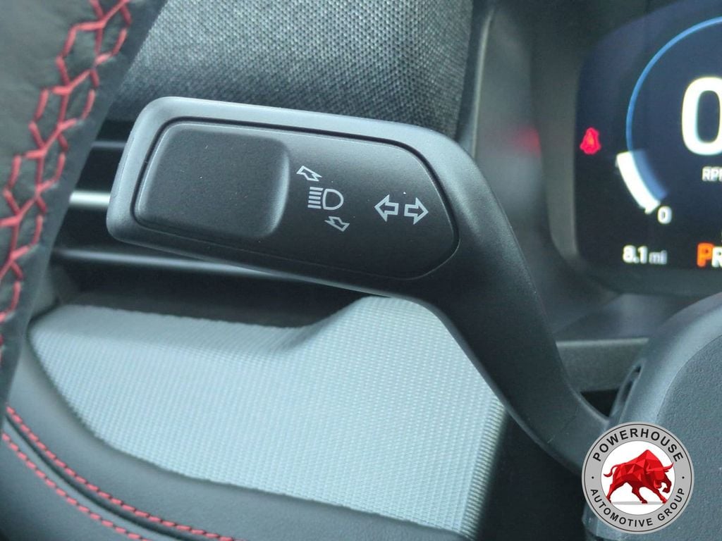 2026 Ford Explorer ST-Line - Photo 29