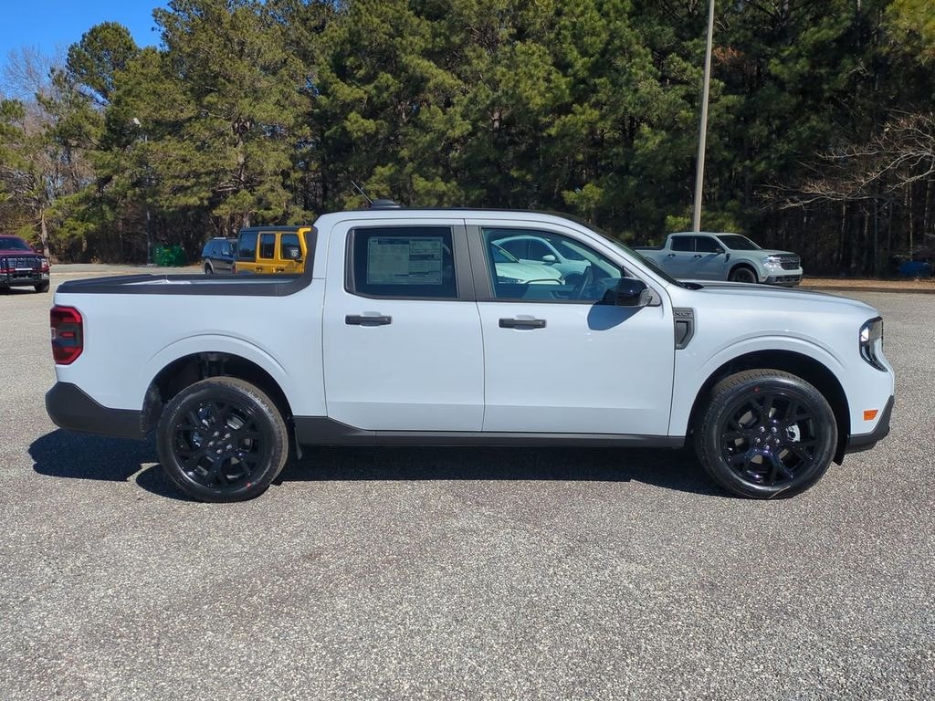 New 2025 Ford Maverick XLT Truck