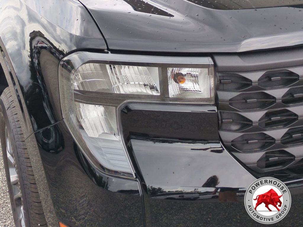 2025 Ford Maverick XLT - Photo 12