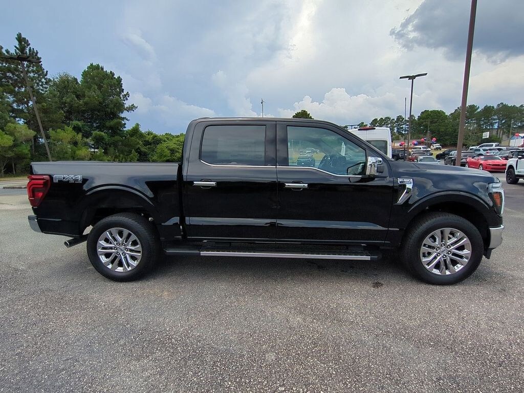 New 2025 Ford F-150 Lariat Truck