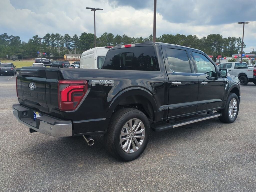 New 2025 Ford F-150 Lariat Truck