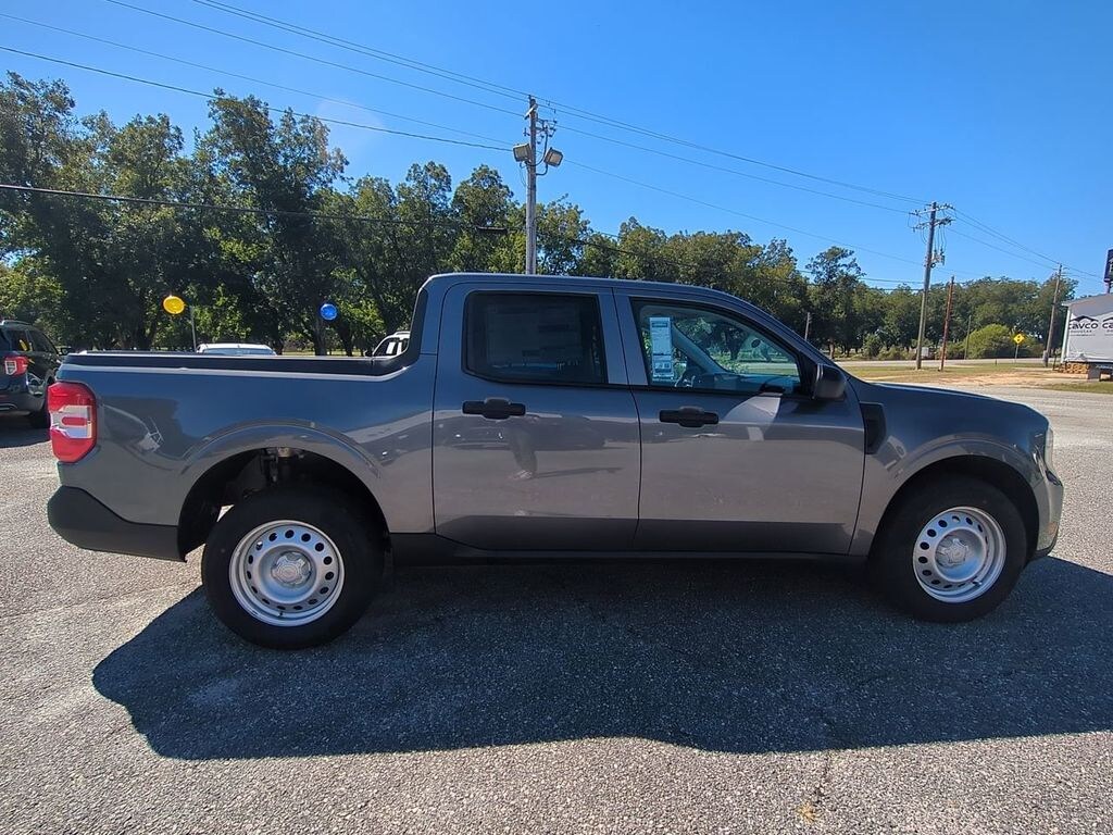 New 2025 Ford Maverick XL Truck