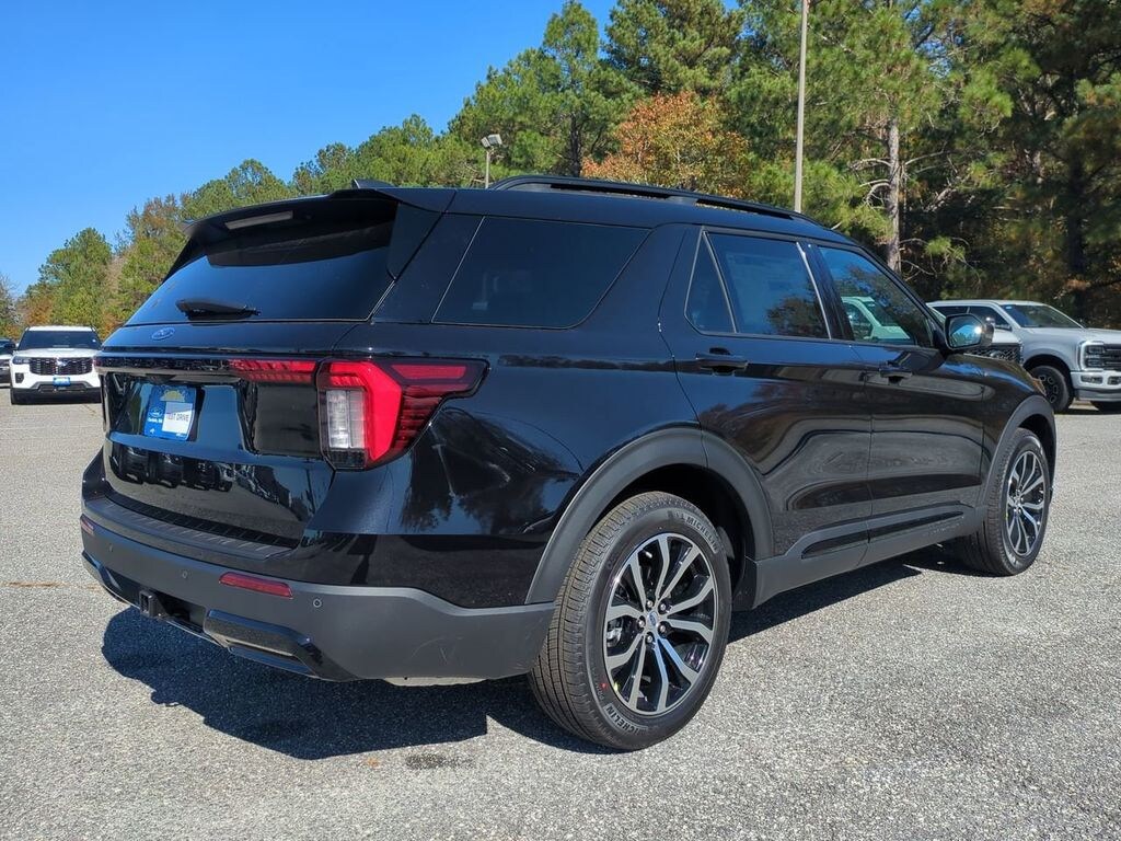 New 2026 Ford Explorer ST-Line SUV