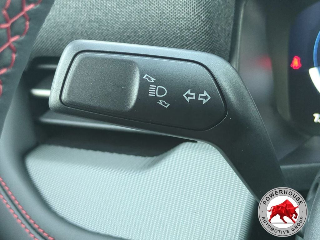 2026 Ford Explorer ST-Line - Photo 31