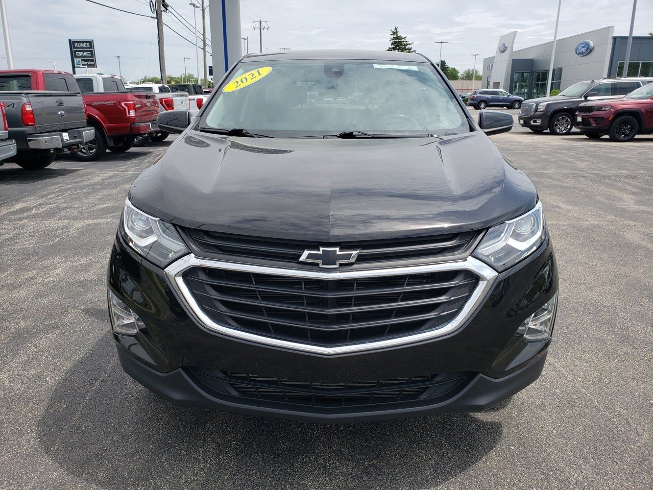 Used 2021 Chevrolet Equinox LT with VIN 2GNAXUEV5M6134972 for sale in Burlington, VT