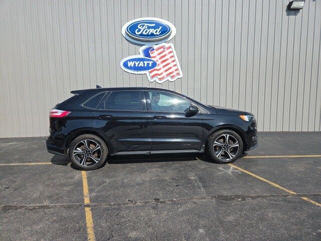 2019 Ford Edge ST photo 3