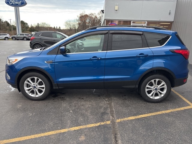 2019 Ford Escape SEL photo 2