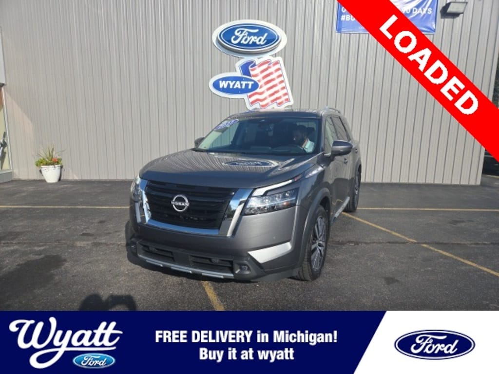 Used 2022 Nissan Pathfinder Platinum SUV