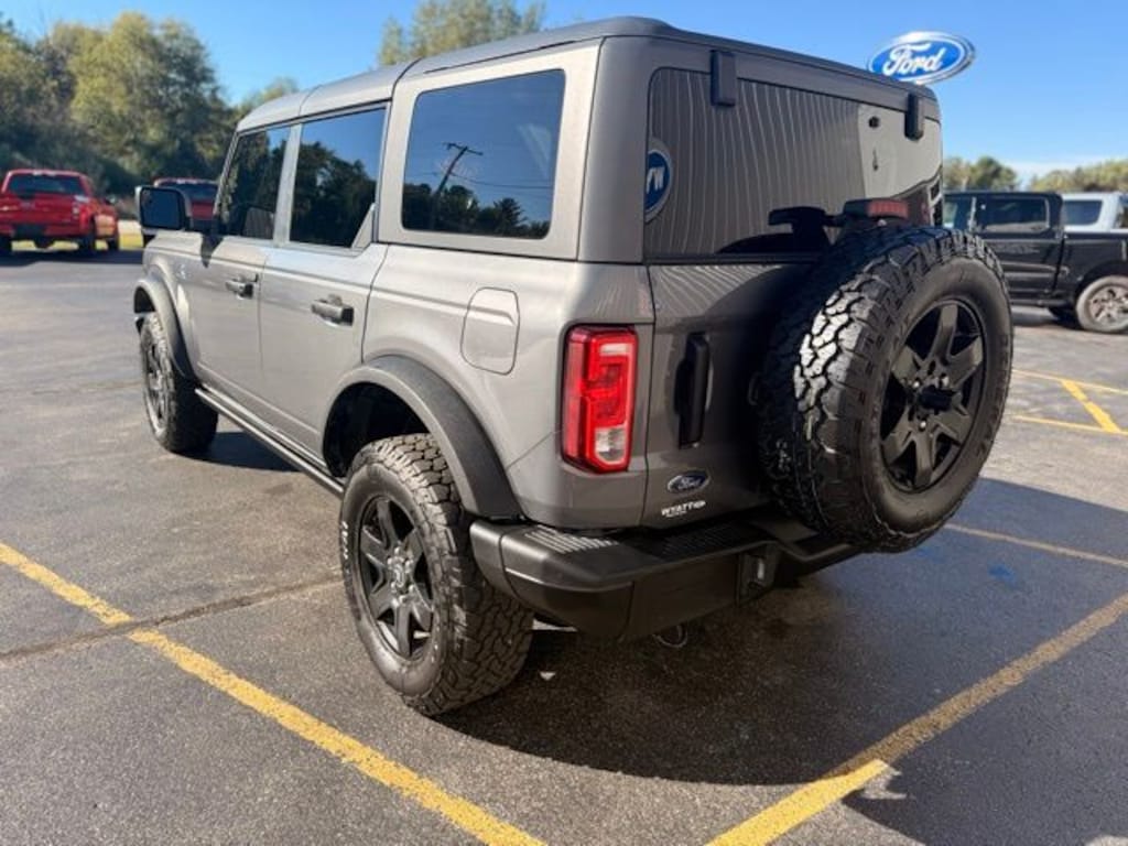 Used 2024 Ford Bronco Black Diamond SUV