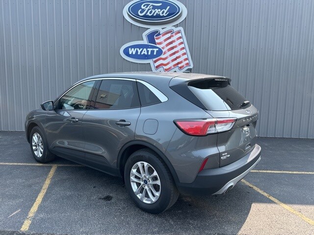 2022 Ford Escape SE photo 3