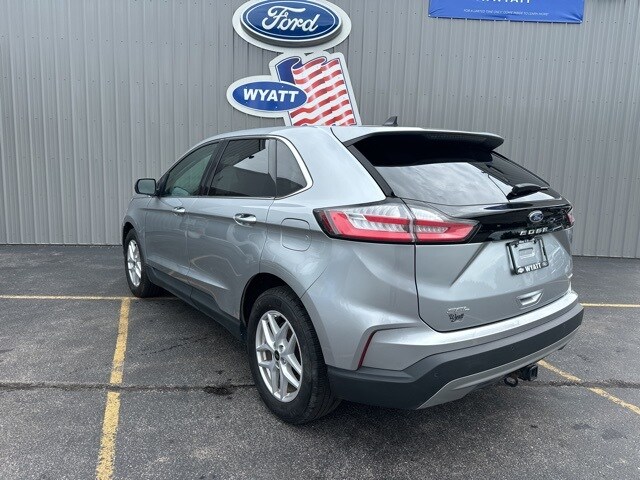 2023 Ford Edge SEL photo 3