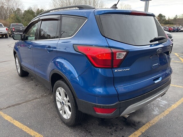 2019 Ford Escape SEL photo 3
