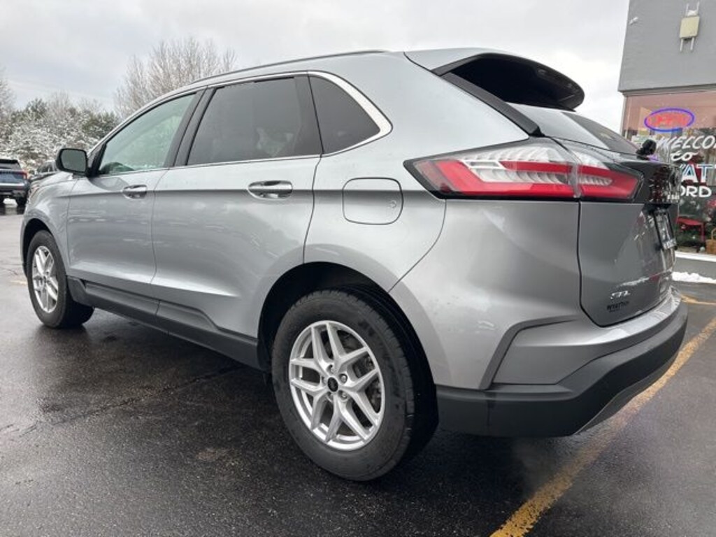 Used 2024 Ford Edge SEL SUV