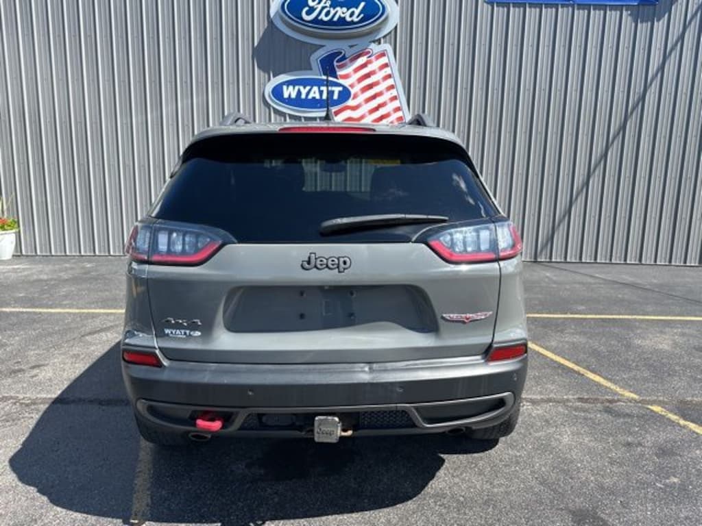 Used 2019 Jeep Cherokee Trailhawk SUV