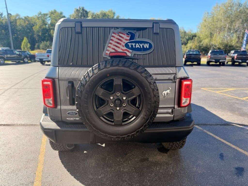Used 2024 Ford Bronco Black Diamond SUV