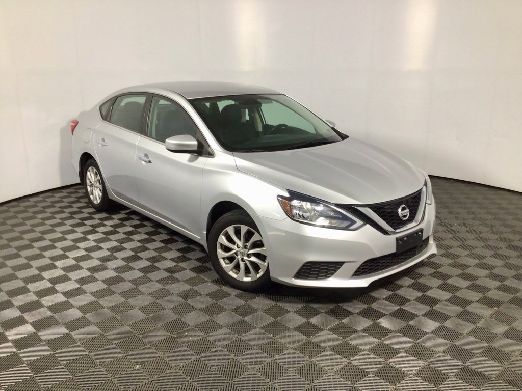 2018 Nissan Sentra SV photo 3