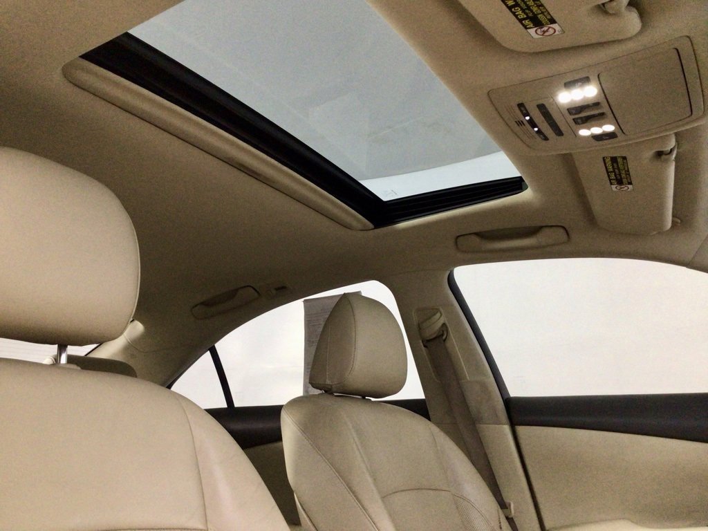 2009 Lexus ES 350 Base photo 2