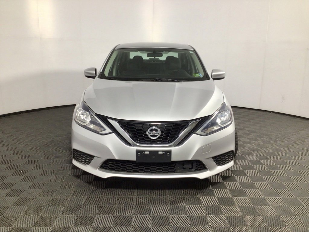 2018 Nissan Sentra SV photo 4