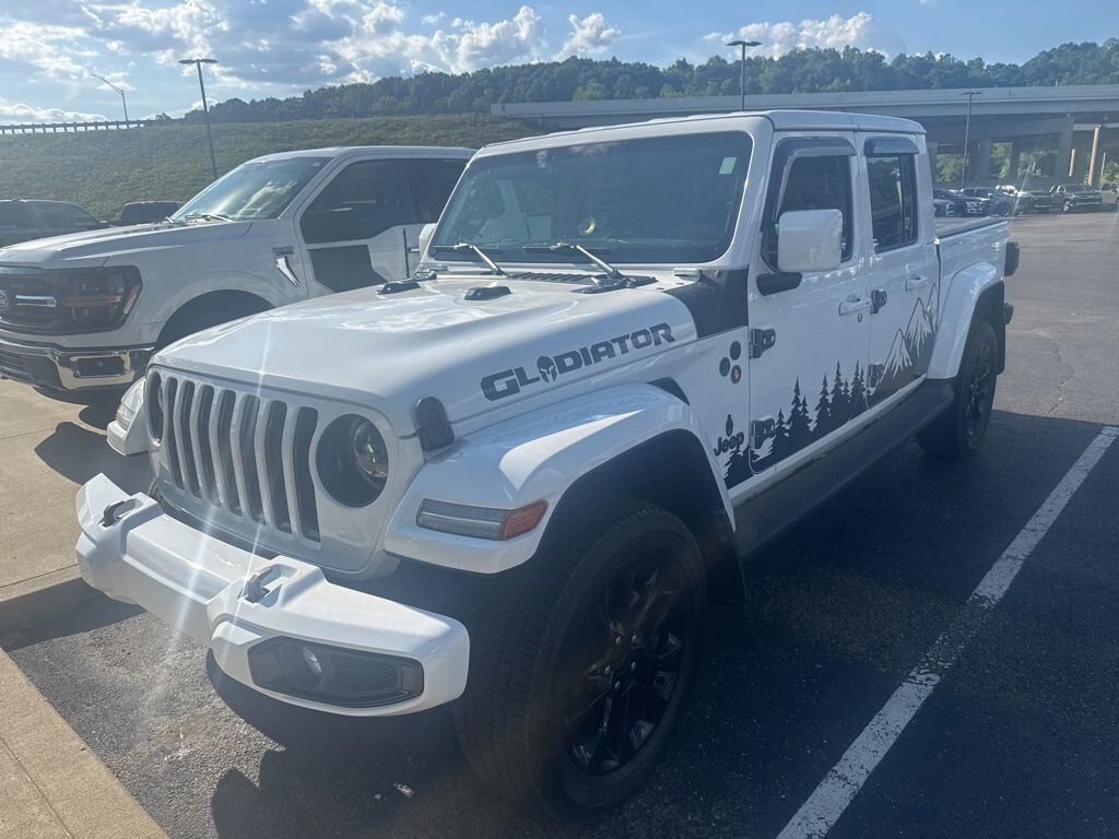 Used 2023 Jeep Gladiator Overland Truck Crew Cab