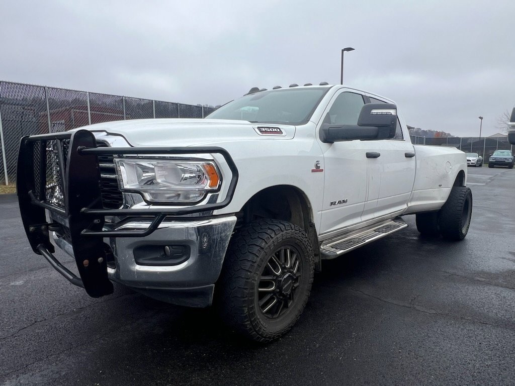 2024 Ram 3500 Big Horn photo 3