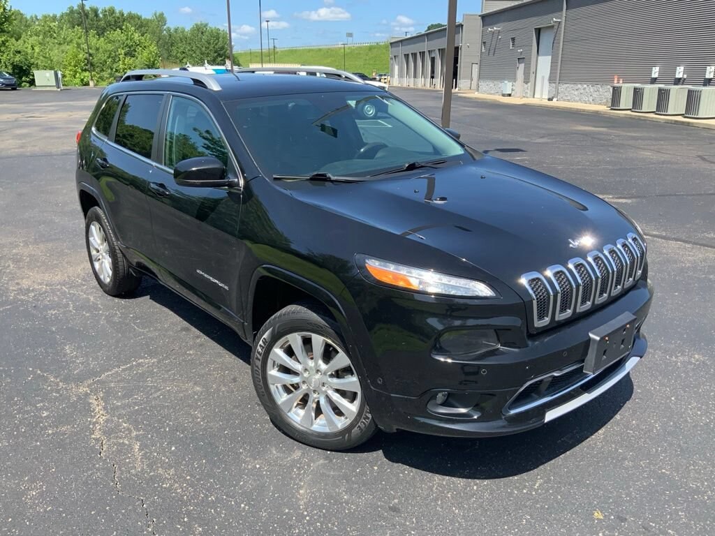Used 2018 Jeep Cherokee Overland 4x4 SUV