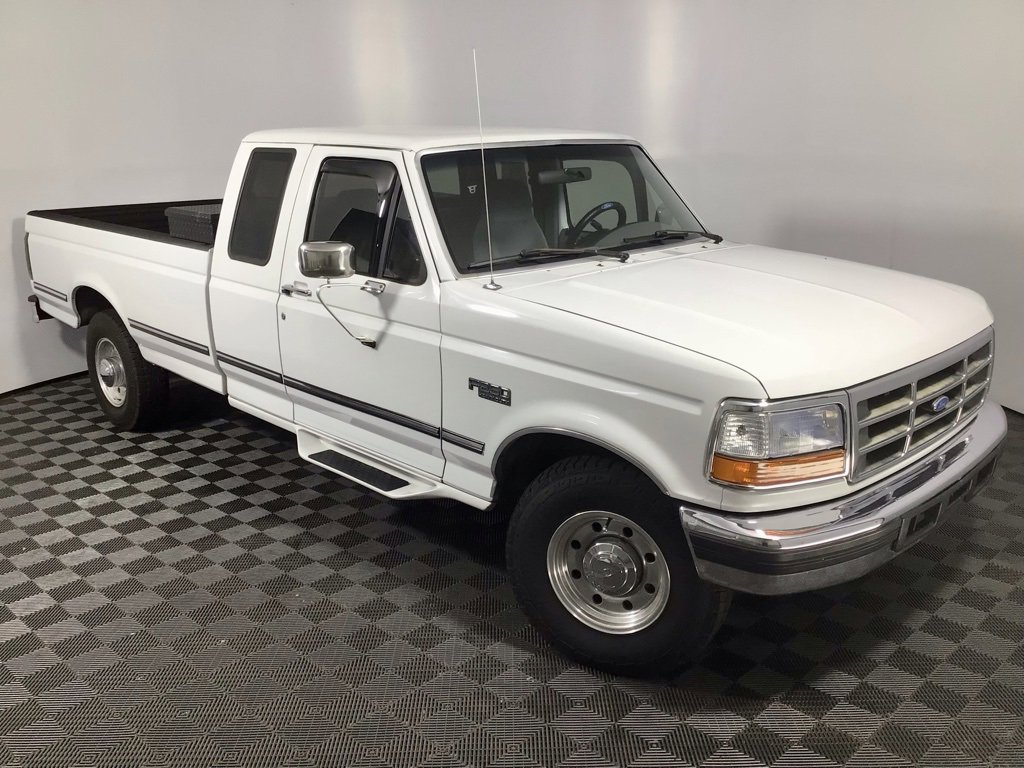 1997 Ford F-250 XLT photo 3